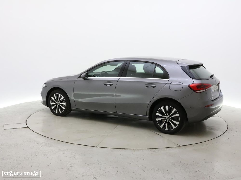 Mercedes-Benz A 250 e Style Plus - 3
