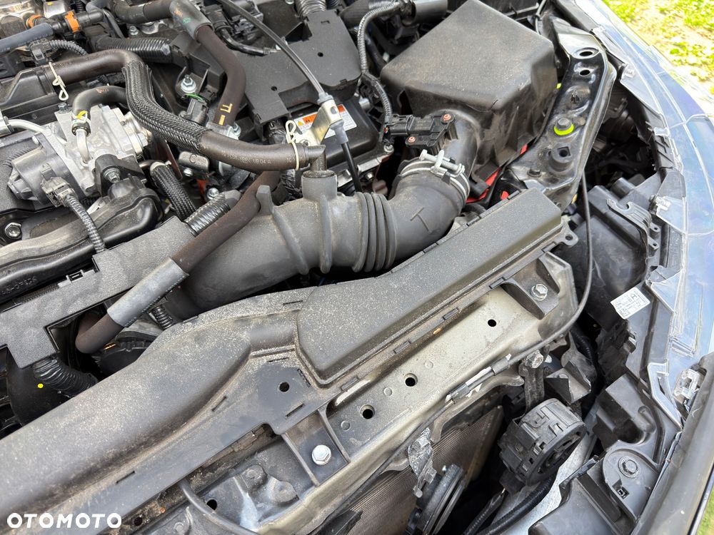 Toyota Corolla 2.0 Hybrid Style - 31