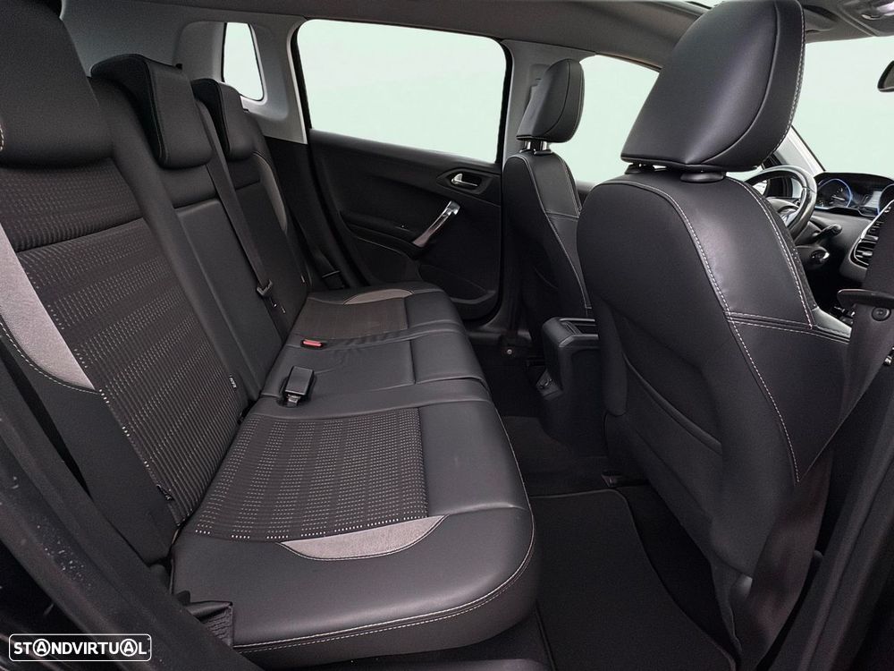 Peugeot 2008 1.6 BlueHDi Allure - 15