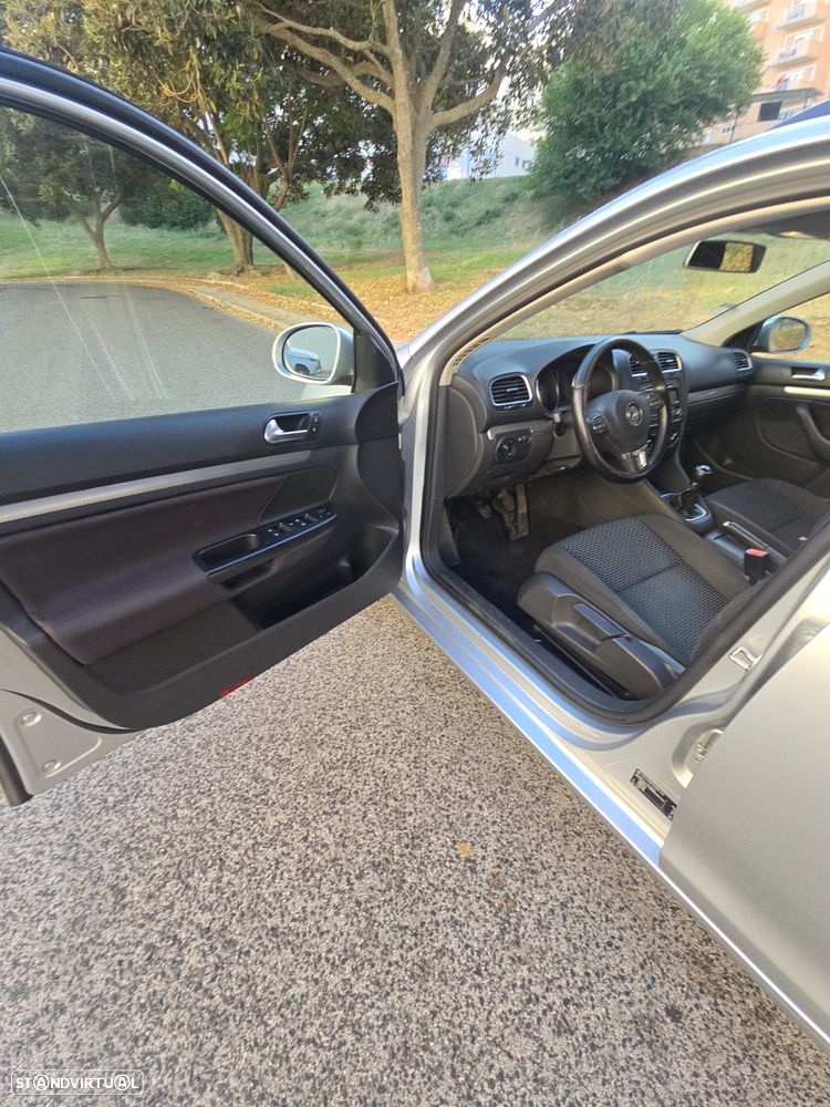VW Golf Variant 1.6 TDi Confortline - 18