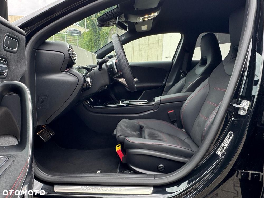 Mercedes-Benz Klasa A 200 AMG Line 7G-DCT - 7