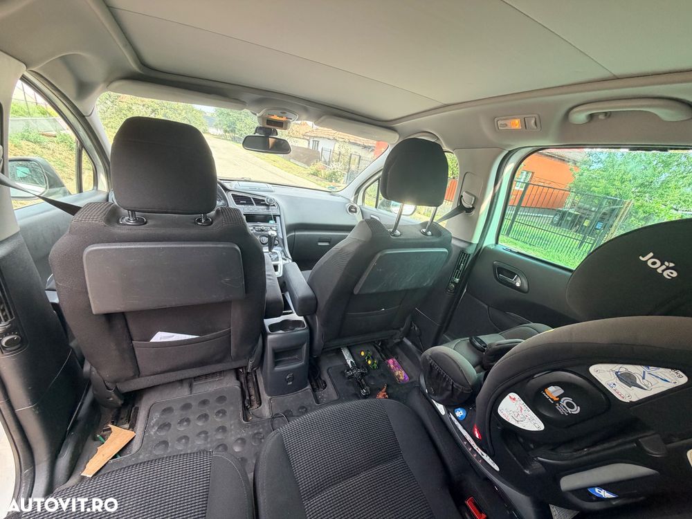 Peugeot 5008 - 3