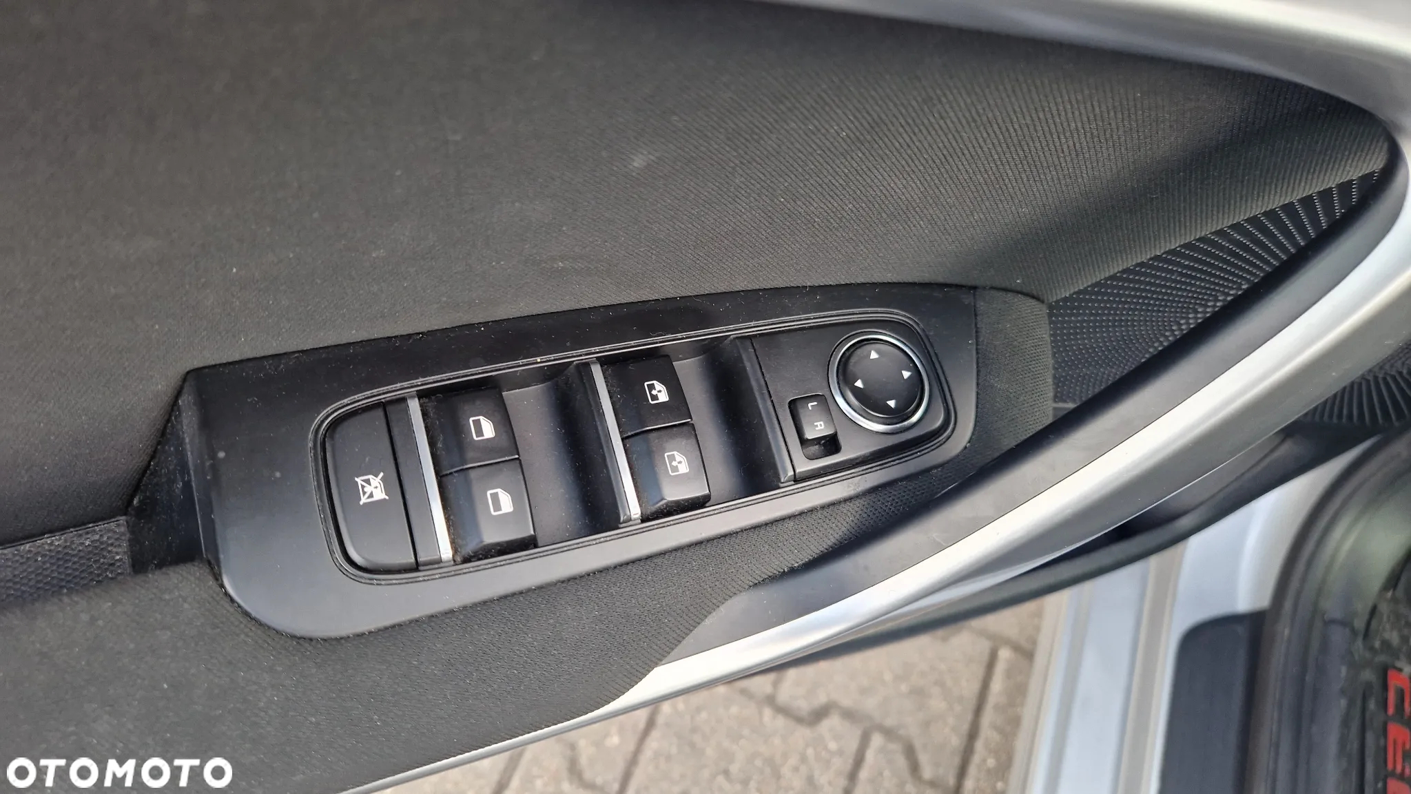 Kia Ceed 1.5 T-GDI Business Line DCT - 17