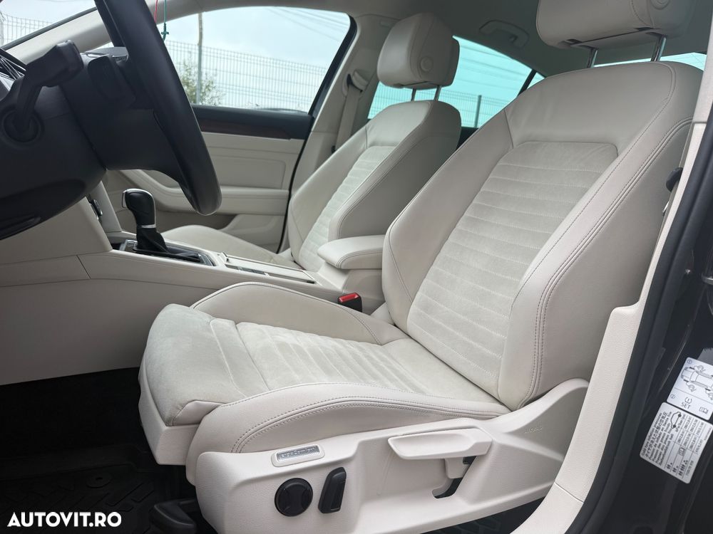 Volkswagen Passat 2.0 TDI DSG Highline - 23