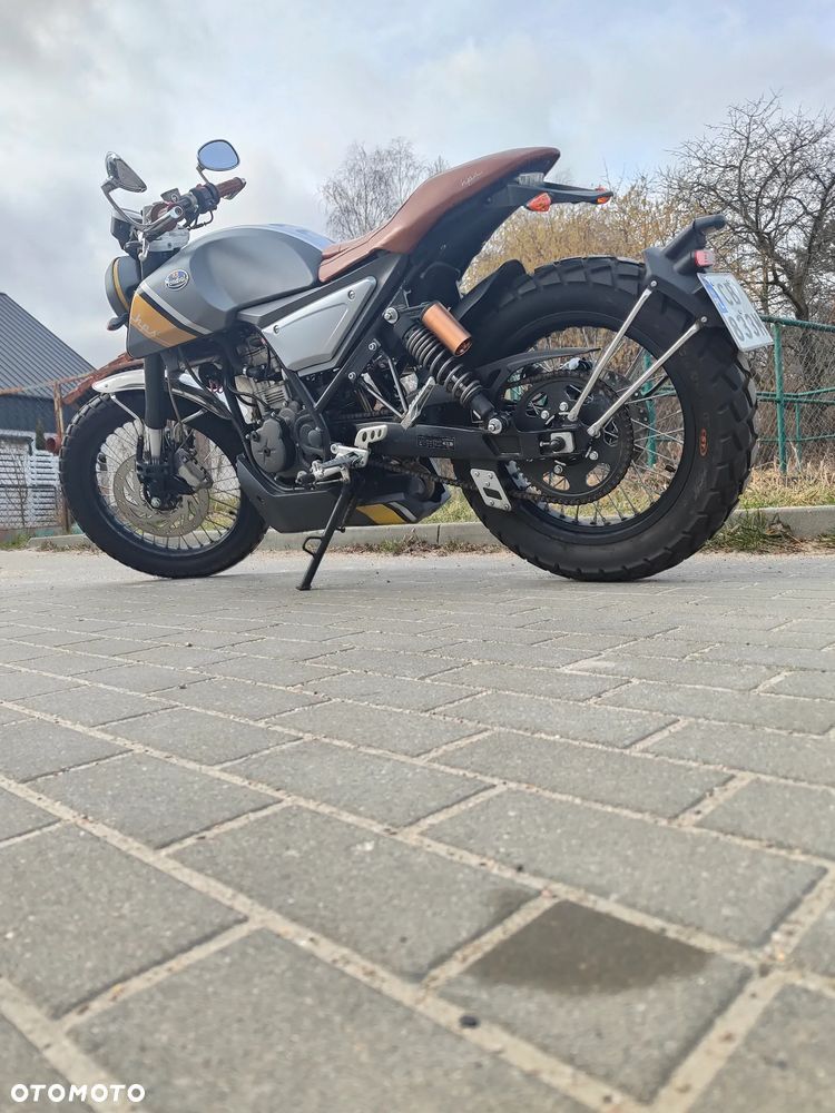 Mondial HPS 125 - 3