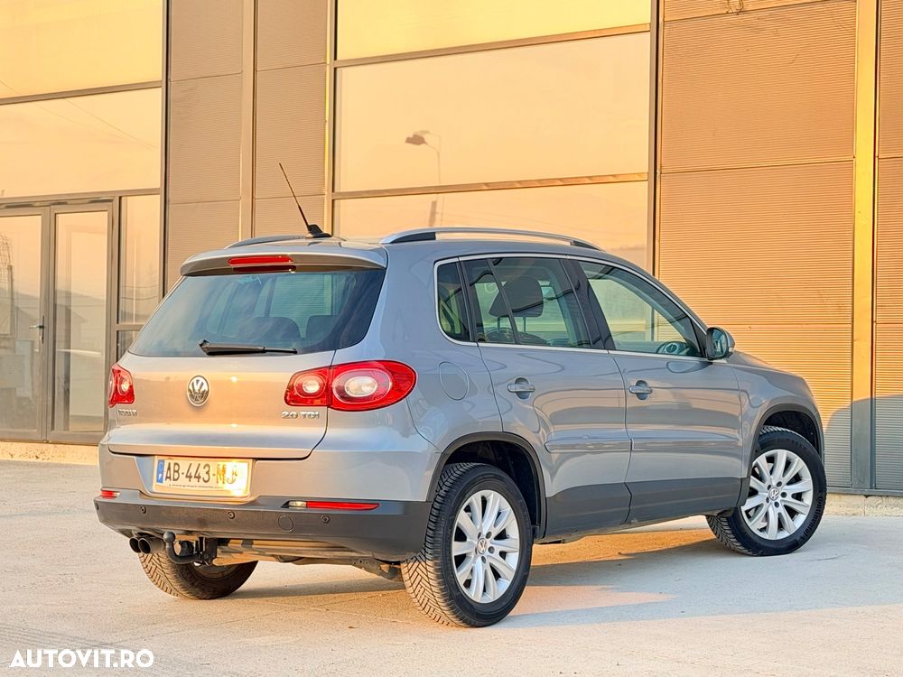 Volkswagen Tiguan - 4