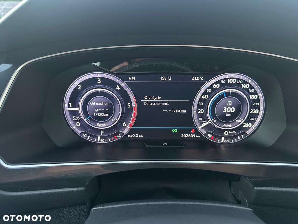 Volkswagen Tiguan - 17