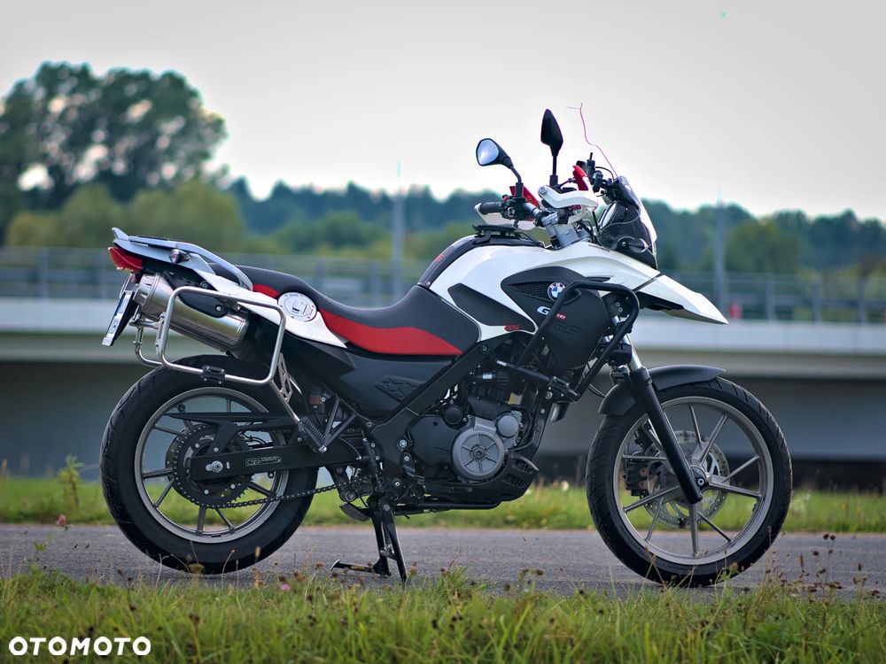 BMW G - 7