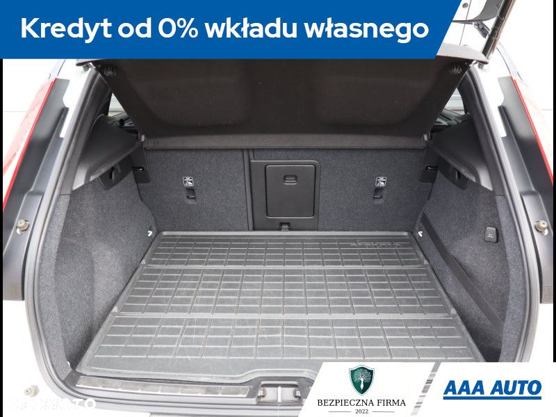 Volvo XC 40 - 13