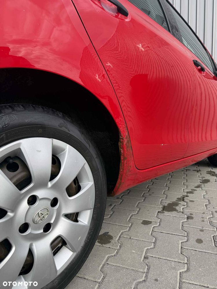Toyota Yaris - 8