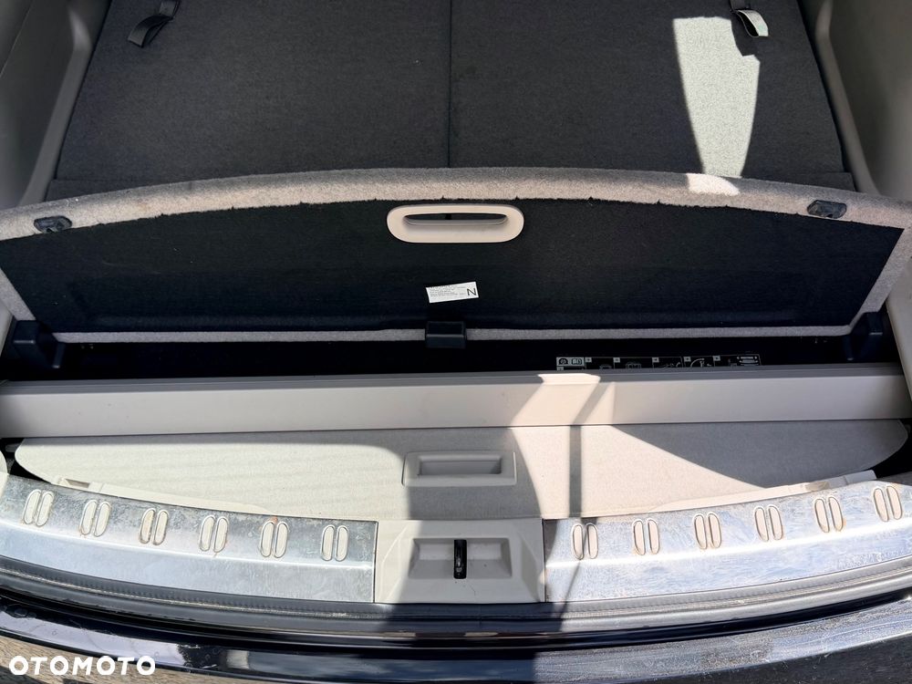 Nissan Qashqai+2 2.0 Acenta - 32