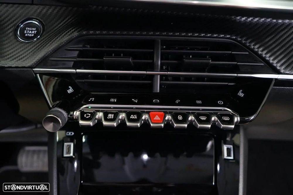 Peugeot 2008 1.2 PureTech Allure Pack EAT8 - 33