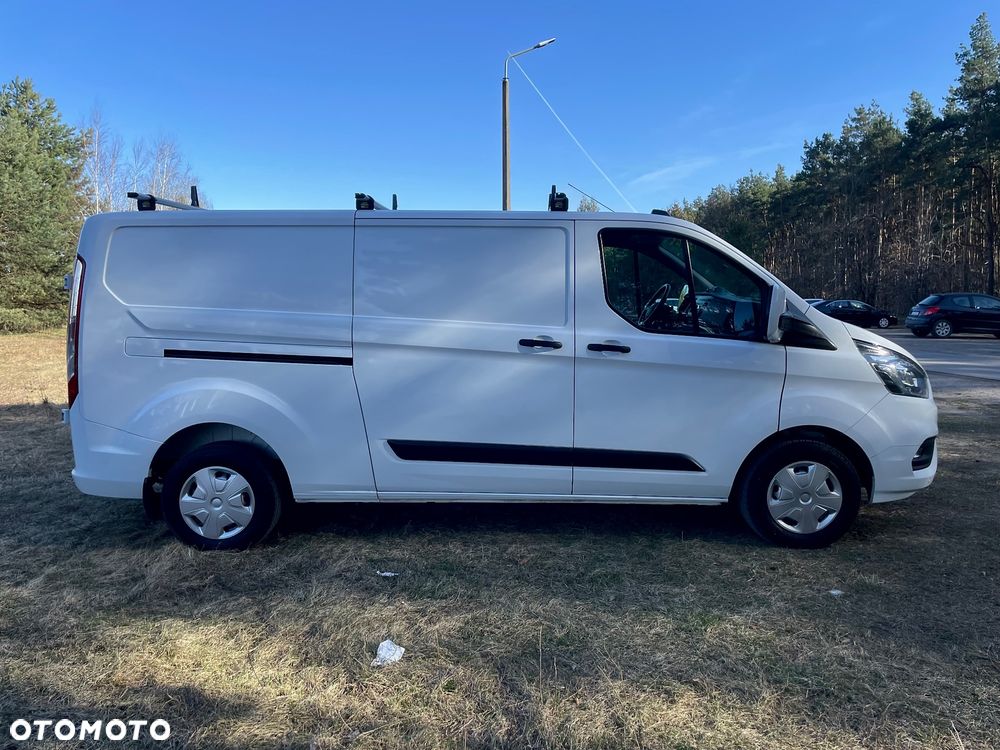 Ford Transit Custom Van - 6