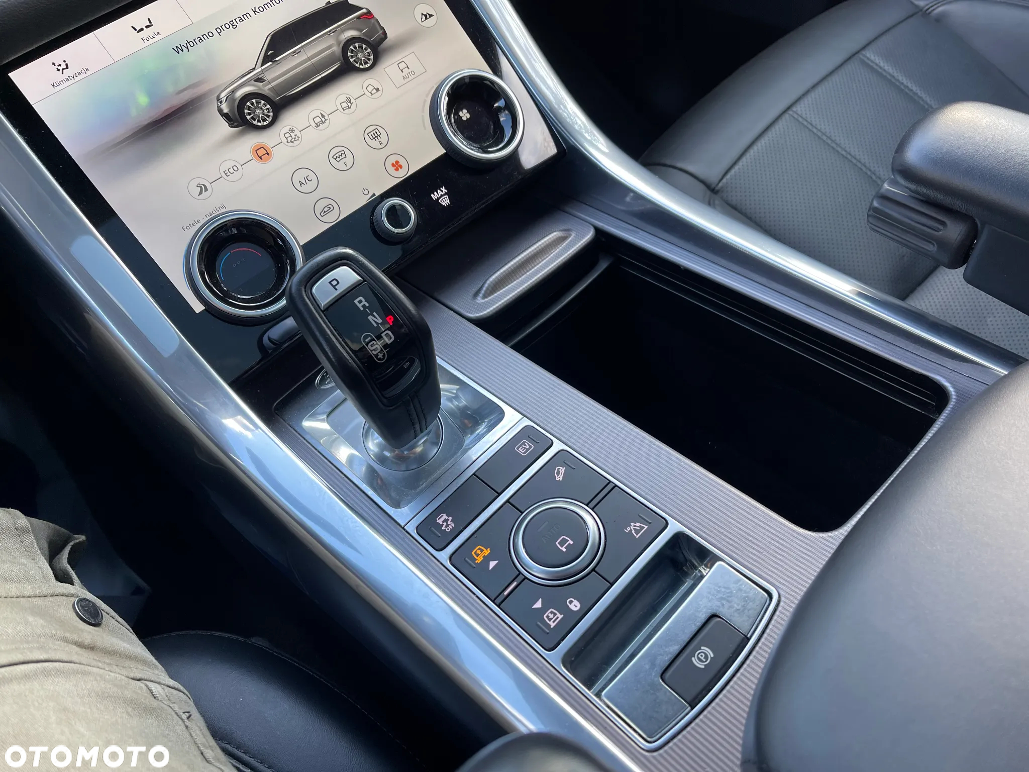 Land Rover Range Rover Sport P400e Hybrid HSE Dynamic - 11