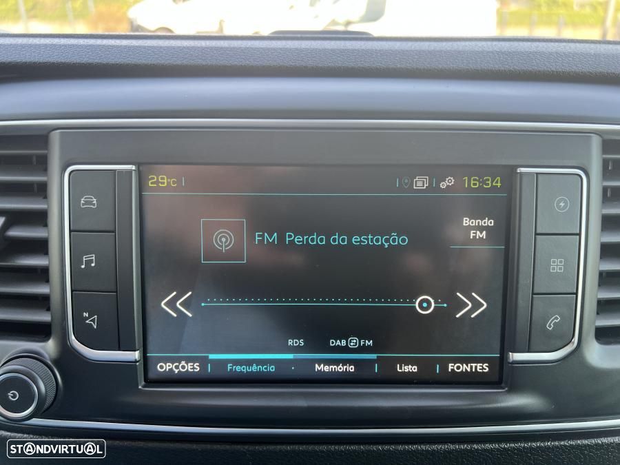 Peugeot e-Traveller L2 (75kWh) Allure - 46