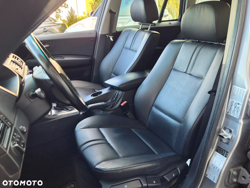 BMW X3 2.5i - 17