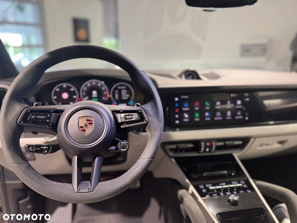 Porsche Cayenne - 19