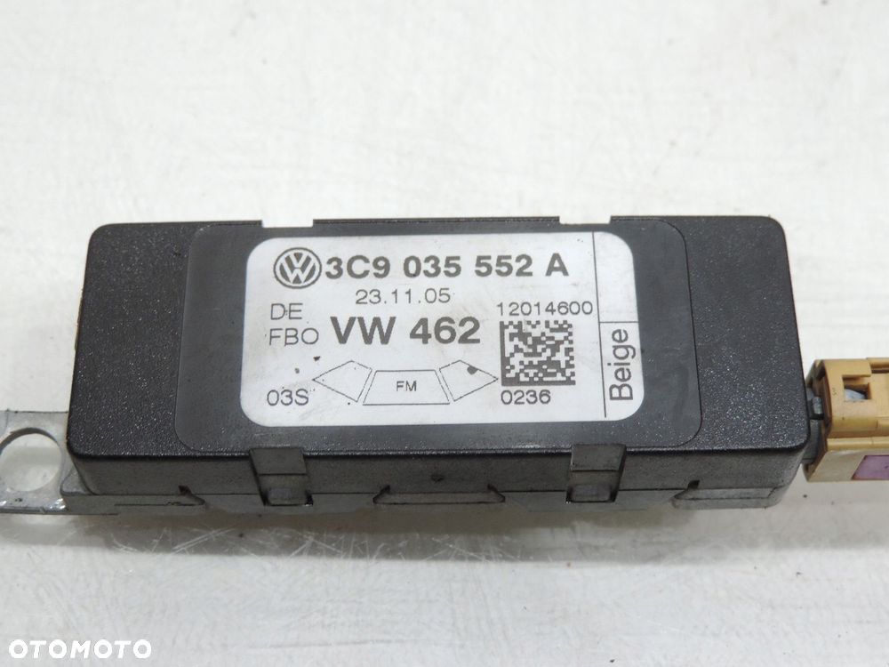 WZMACNIACZ ANTENY VW PASSAT B6 3C9035552A - 4