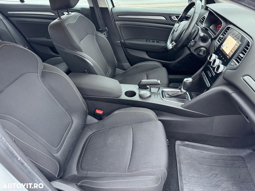 Renault Megane TCe 140 EDC GPF Zen - 4