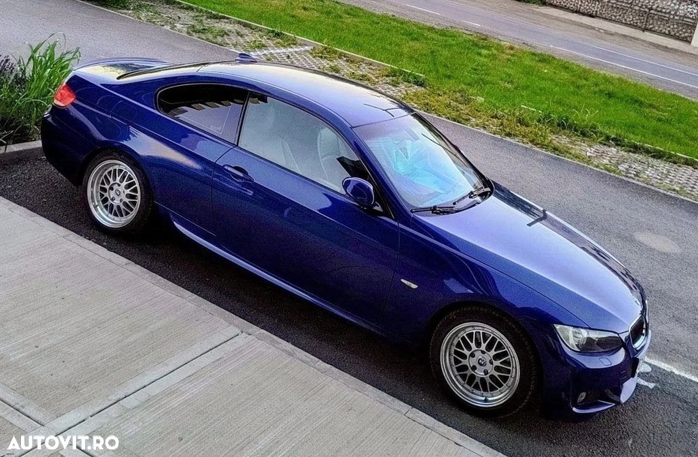 BMW Seria 3 320i M Sport Edition - 1