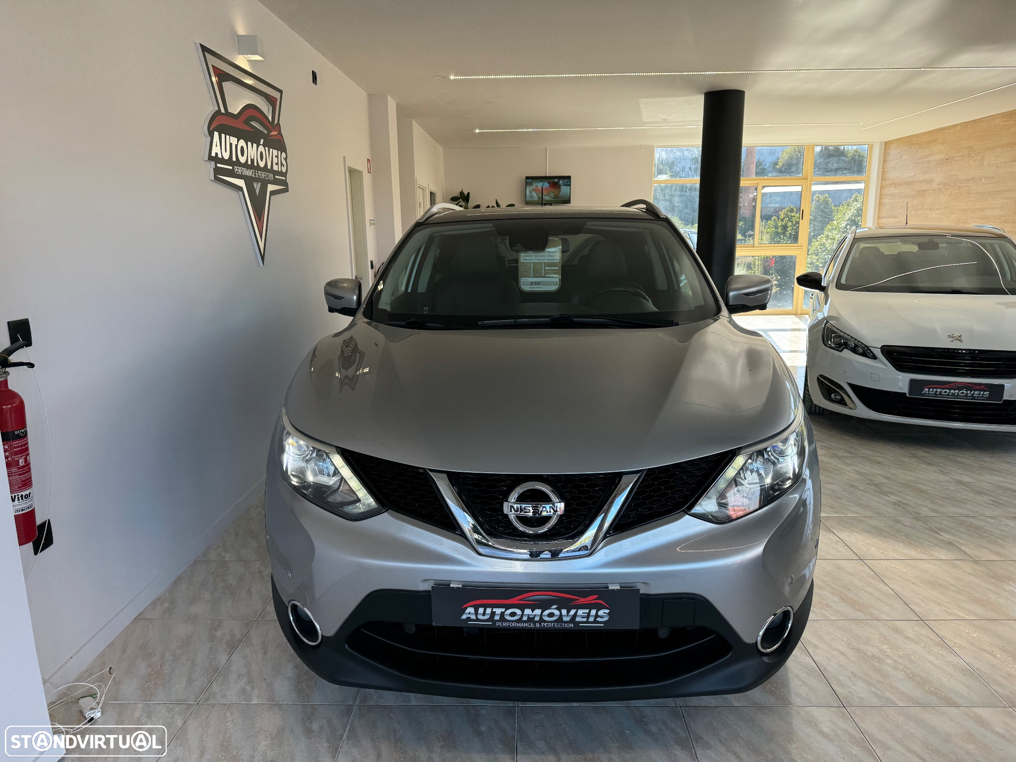 Nissan Qashqai 1.5 dCi TEKNA - 2