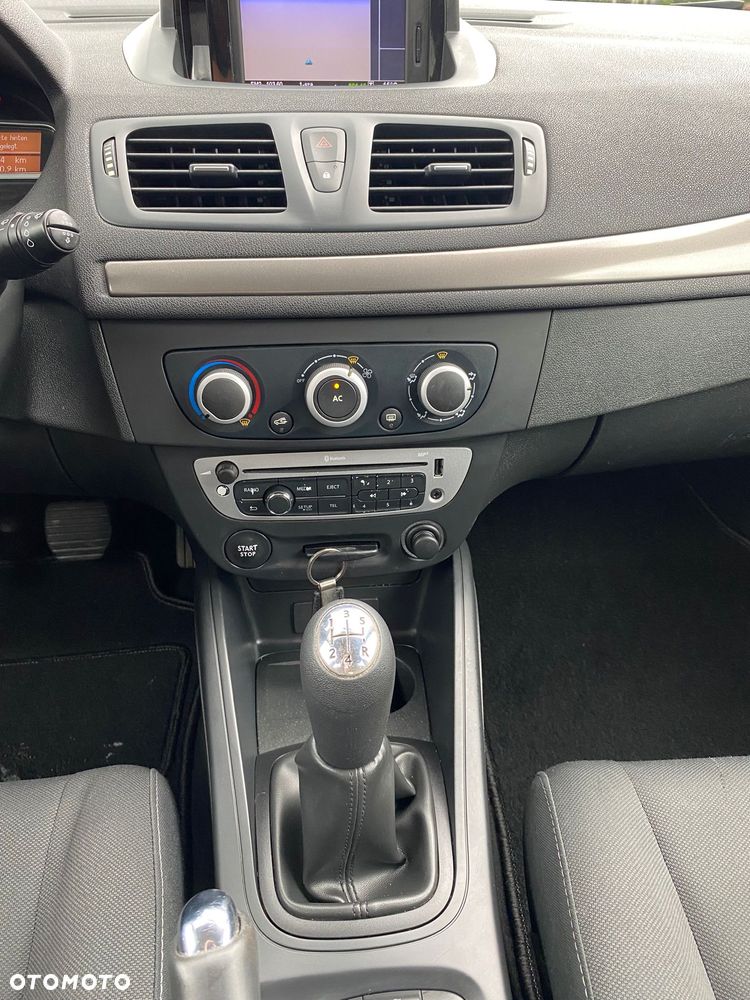 Renault Megane 1.6 16V Color Edition - 25
