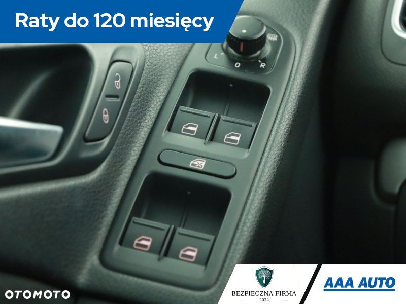 Volkswagen Golf - 16