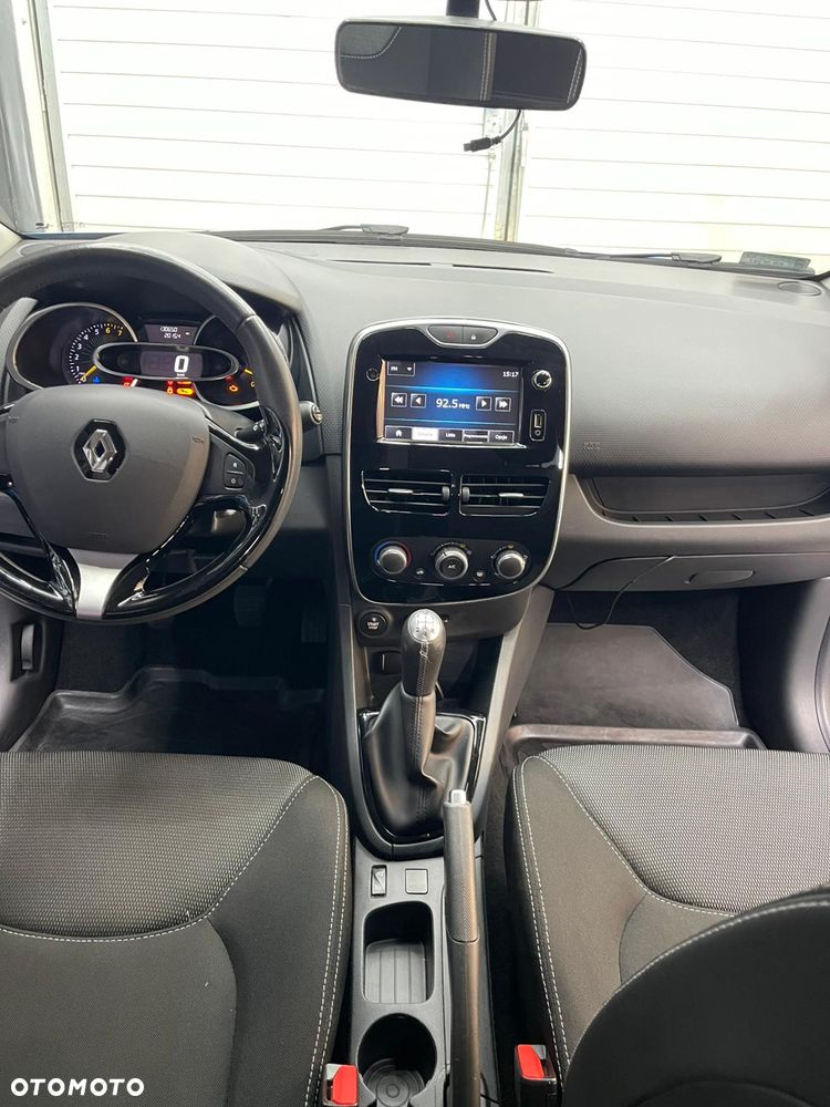 Renault Clio 1.2 16V Limited - 22