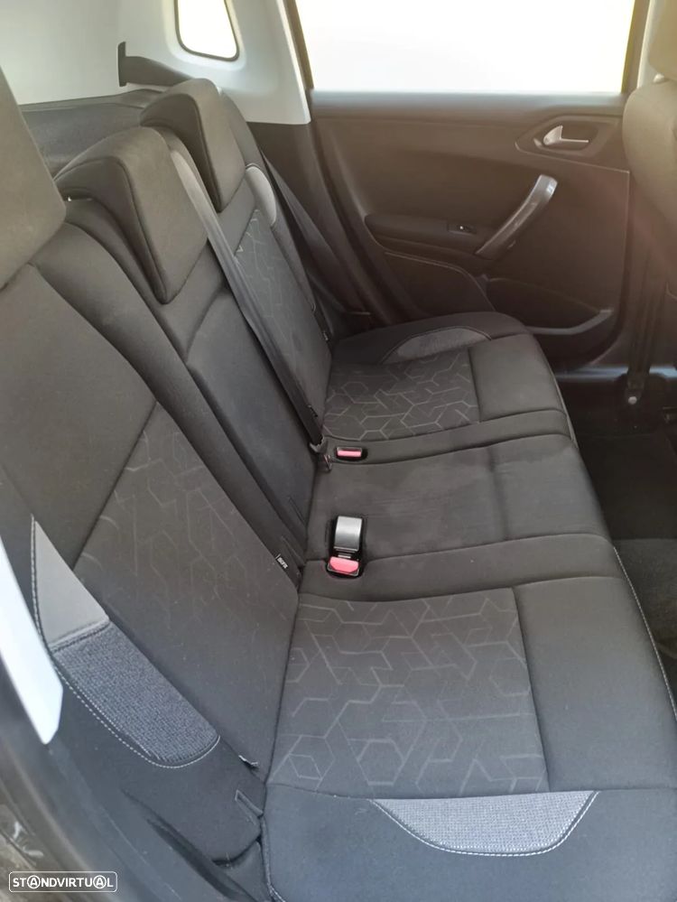 Peugeot 2008 1.2 PureTech Style - 10