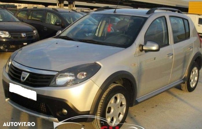 Dezmembrez Dacia Sandero 1.2 benzina din 2011 volan pe stanga - 1