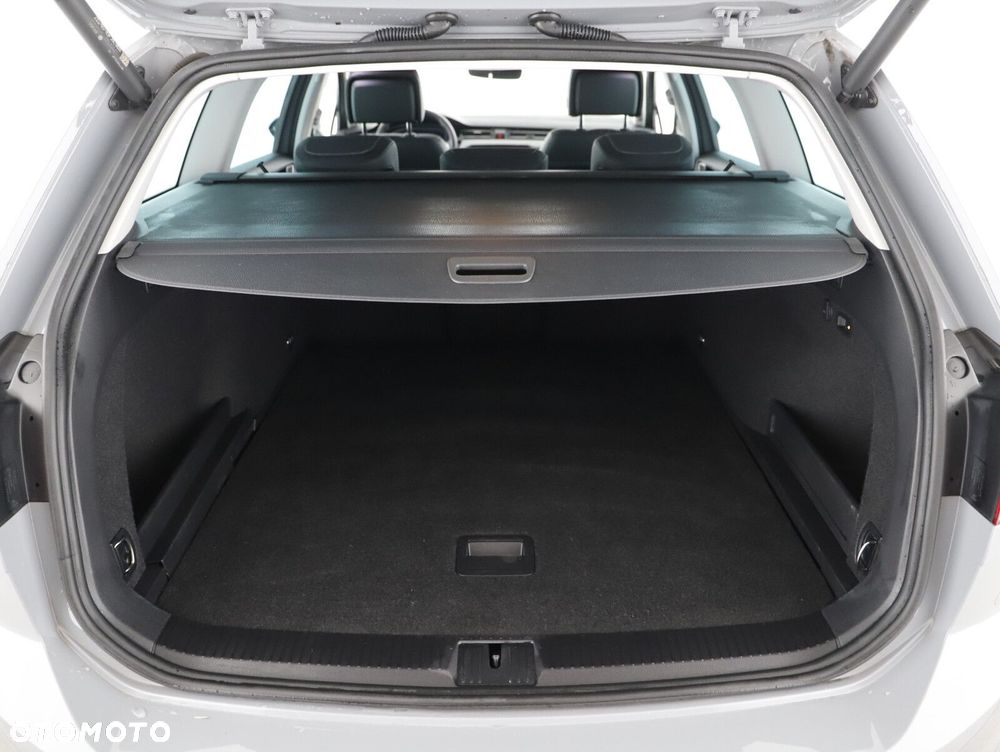 Volkswagen Passat Alltrack - 24