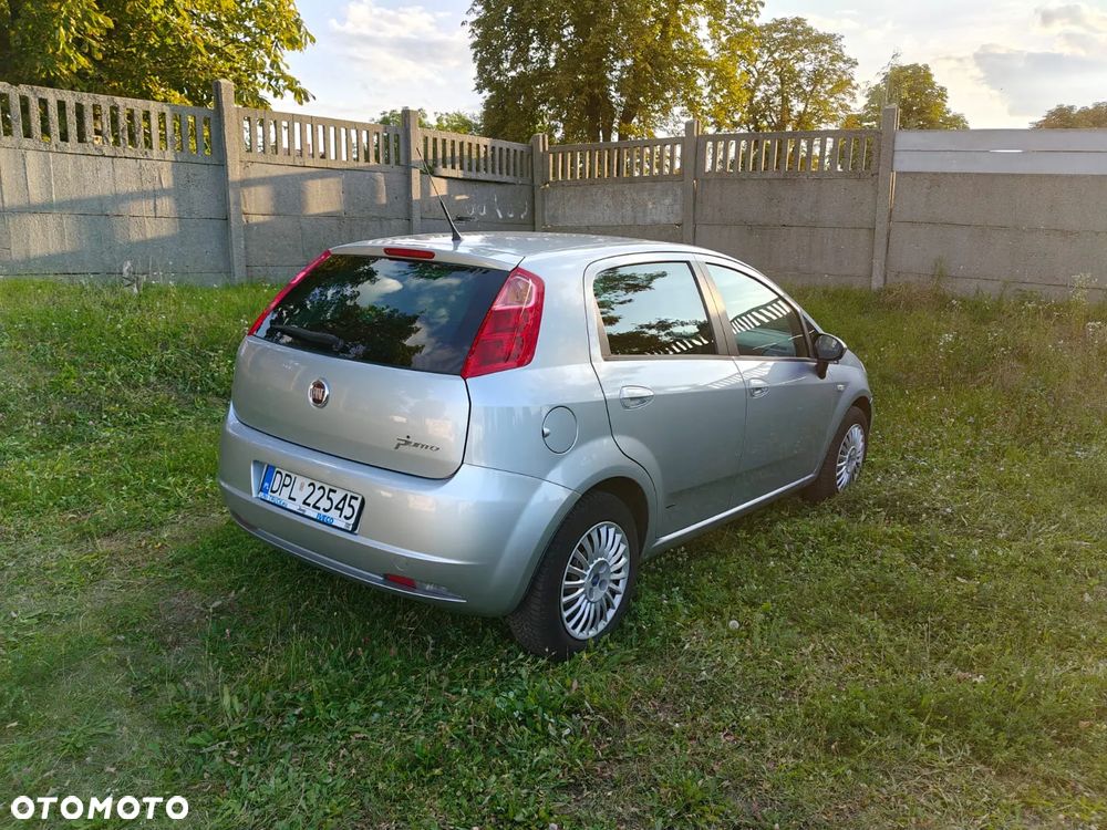 Fiat Grande Punto 1.4 16V Emotion - 4