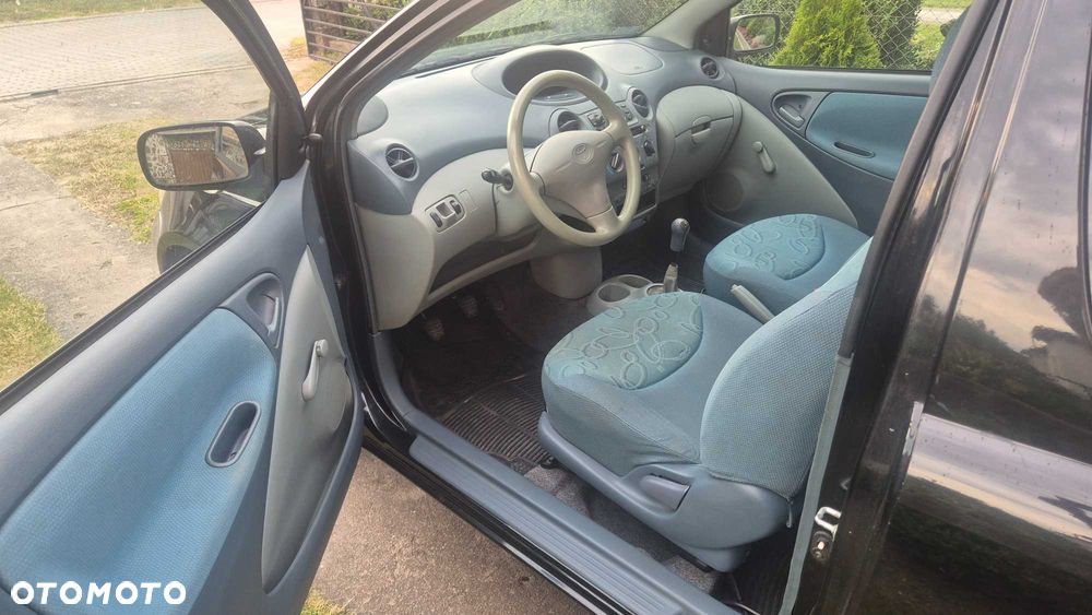 Toyota Yaris - 6