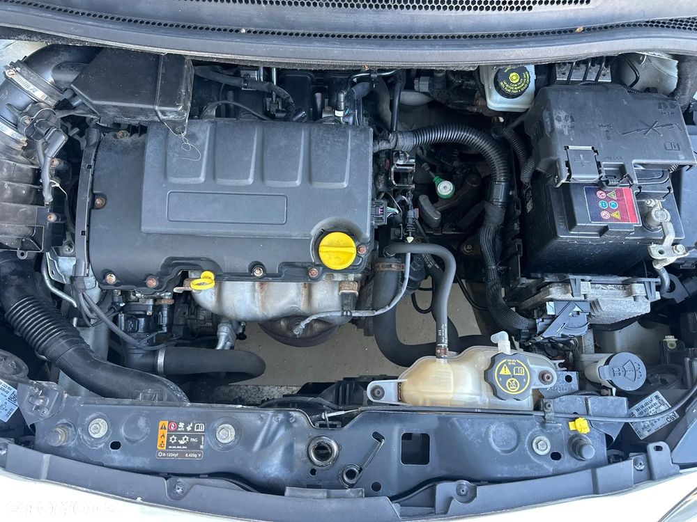 Opel Corsa 1.4 Enjoy - 9