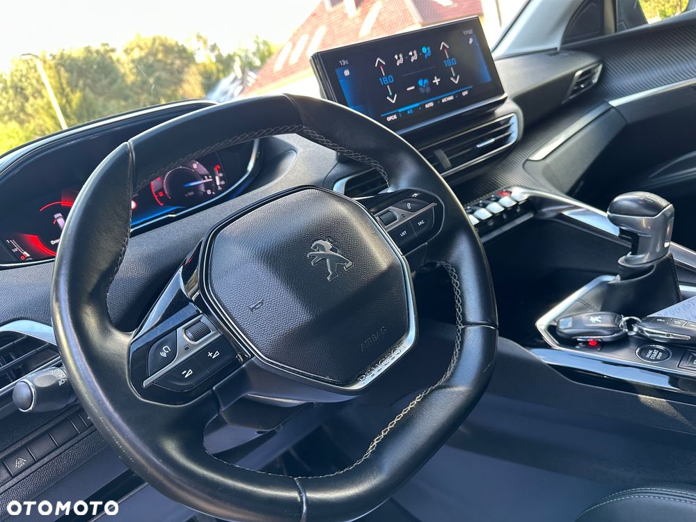 Peugeot 5008 1.5 BlueHDi Allure S&S - 18
