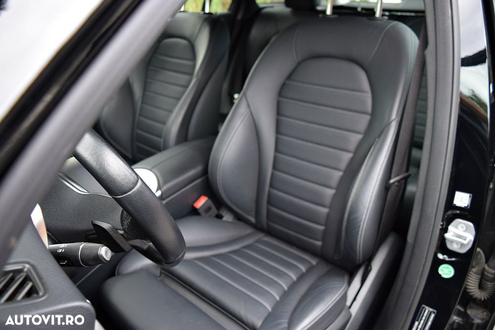 Mercedes-Benz GLC 300 e 4Matic 9G-TRONIC Edition AMG Line - 17