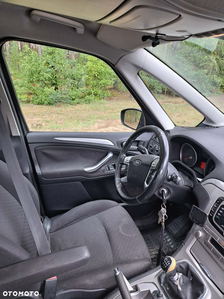 Ford Galaxy - 5