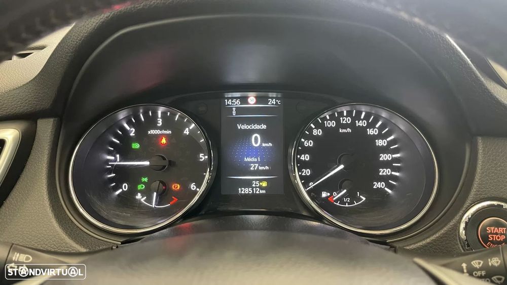 Nissan Qashqai 1.5 dCi N-Connecta 18 - 26
