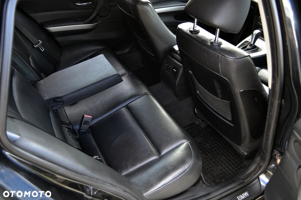 BMW Seria 3 320d DPF - 8