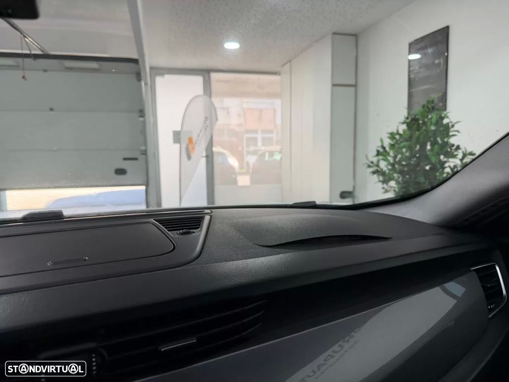 Alfa Romeo Giulietta 1.6 JTDM Exclusive - 16
