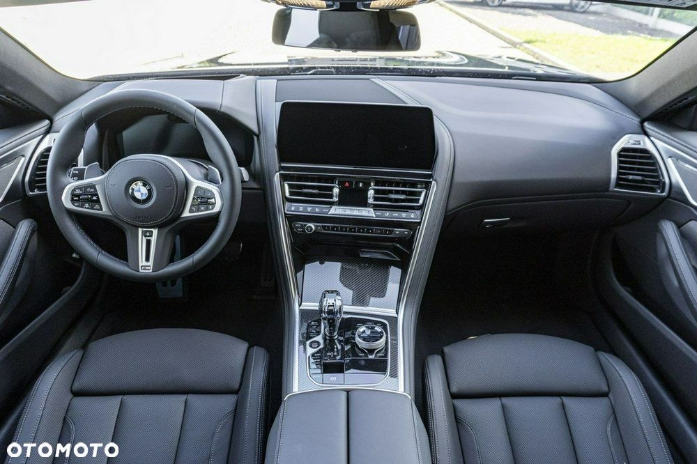BMW Seria 8 - 13