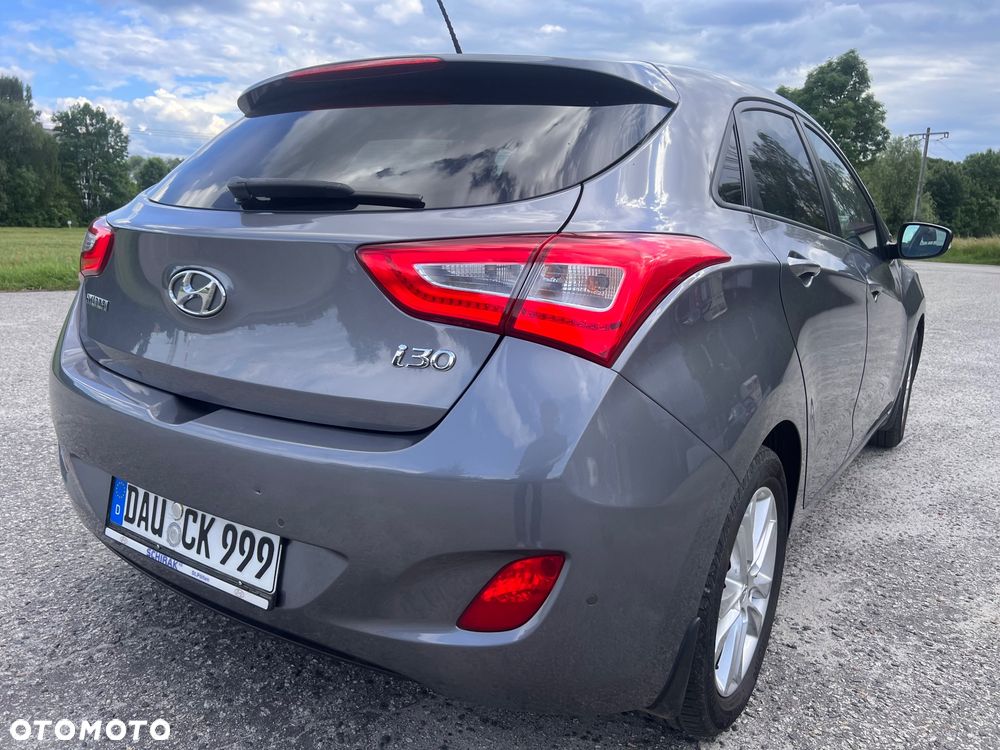 Hyundai i30 1.4 Premium - 11