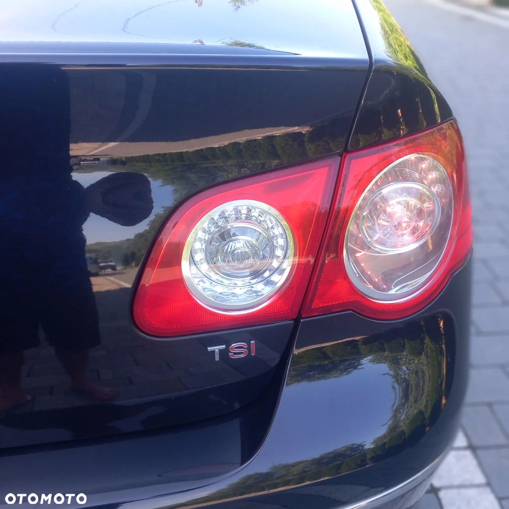 Volkswagen Passat 1.8 TSI R-Line Edition Plus - 7