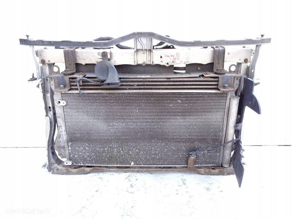 Pas przedni chłodnice KPL. Toyota Verso 09-13 r. 2.0 D4D