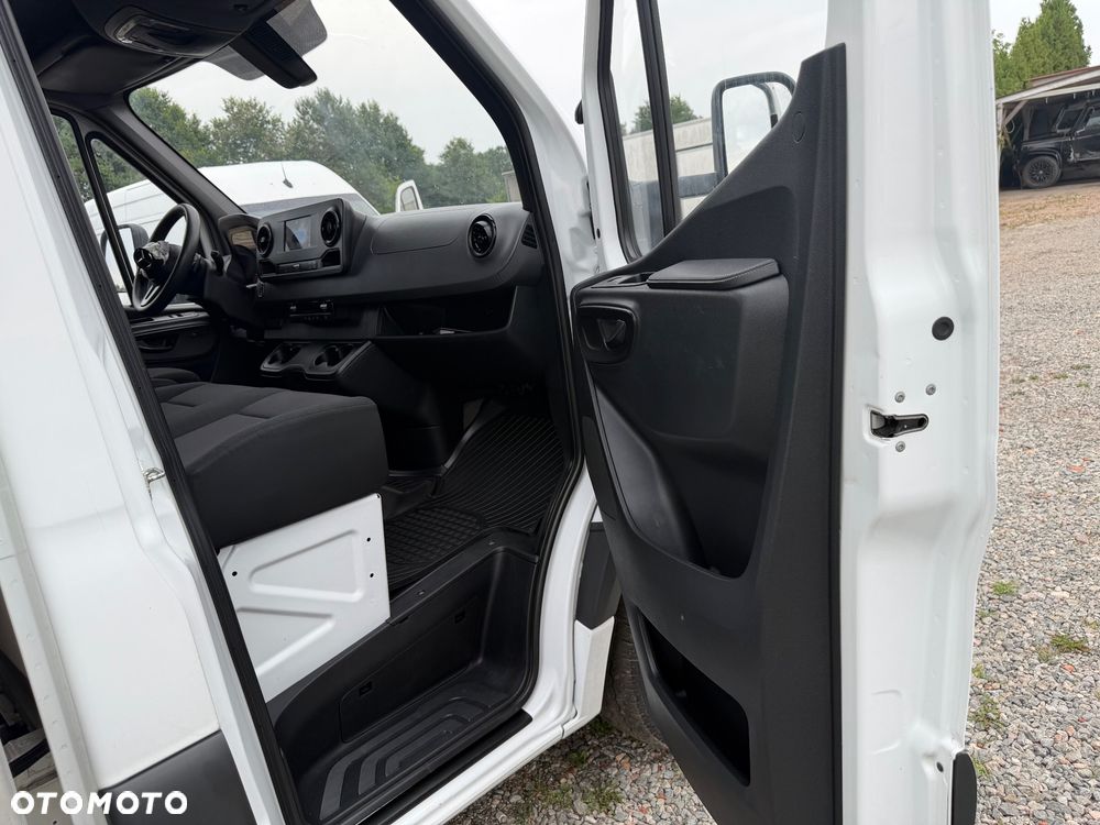 Mercedes-Benz Sprinter 317 - 10