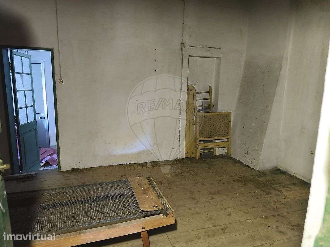 Moradia T2 para venda - Grande imagem: 2/11