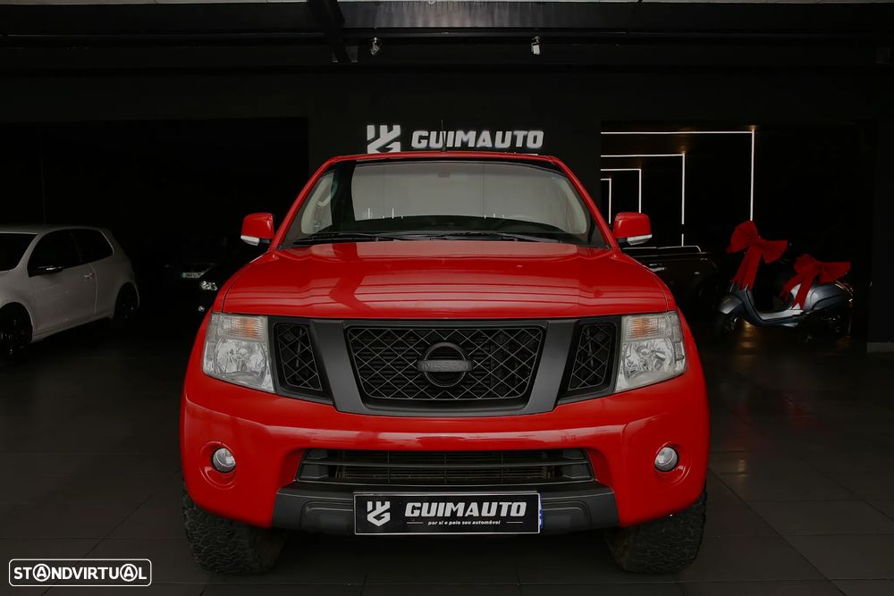 Nissan Navara 2.5 dCi CD LE Hi-Tech 4WD - 2