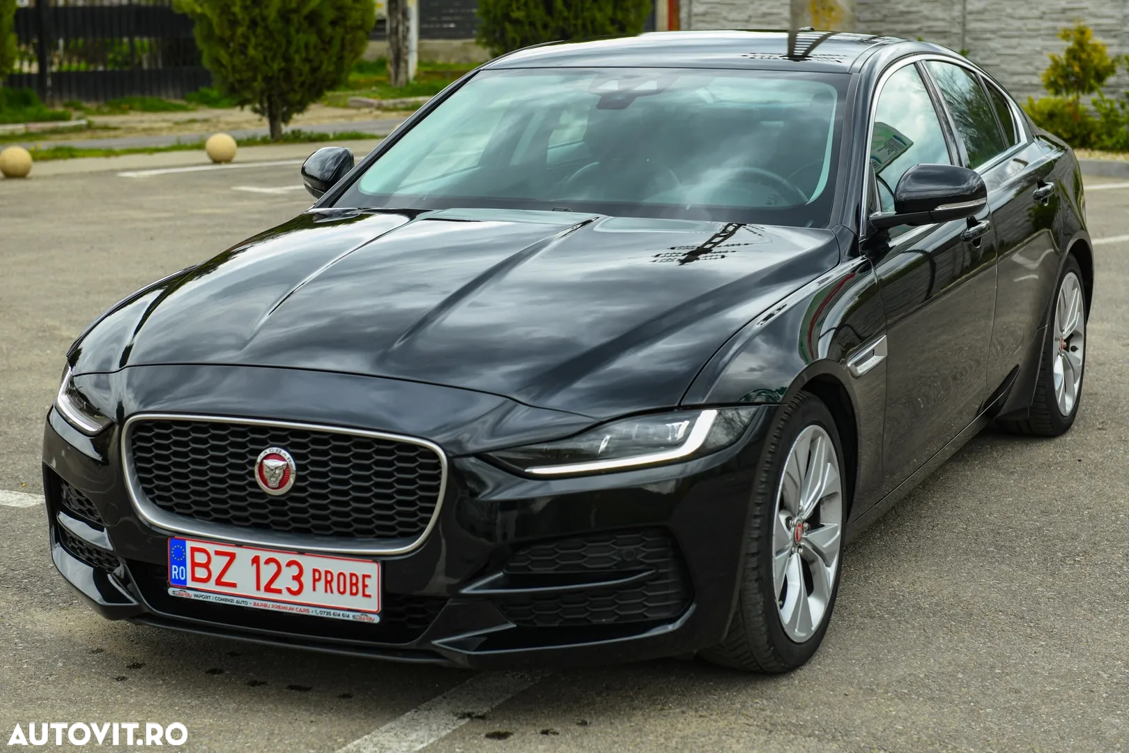 Jaguar XE D180 Aut. S - 16