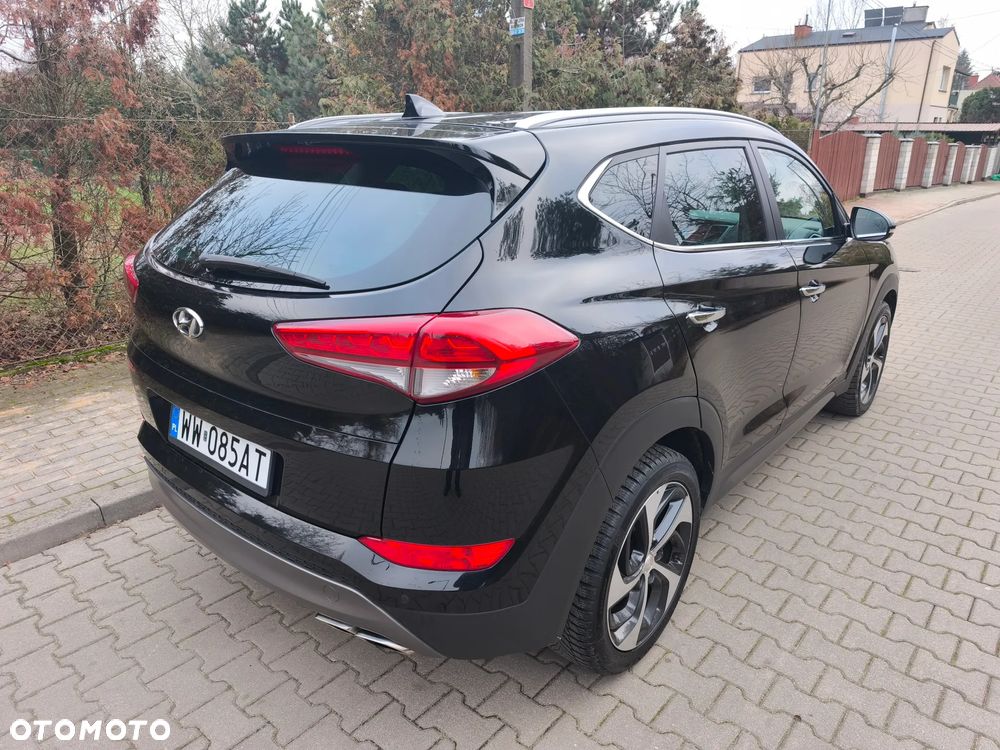 Hyundai Tucson 2.0 CRDI 4WD Automatik Style - 16