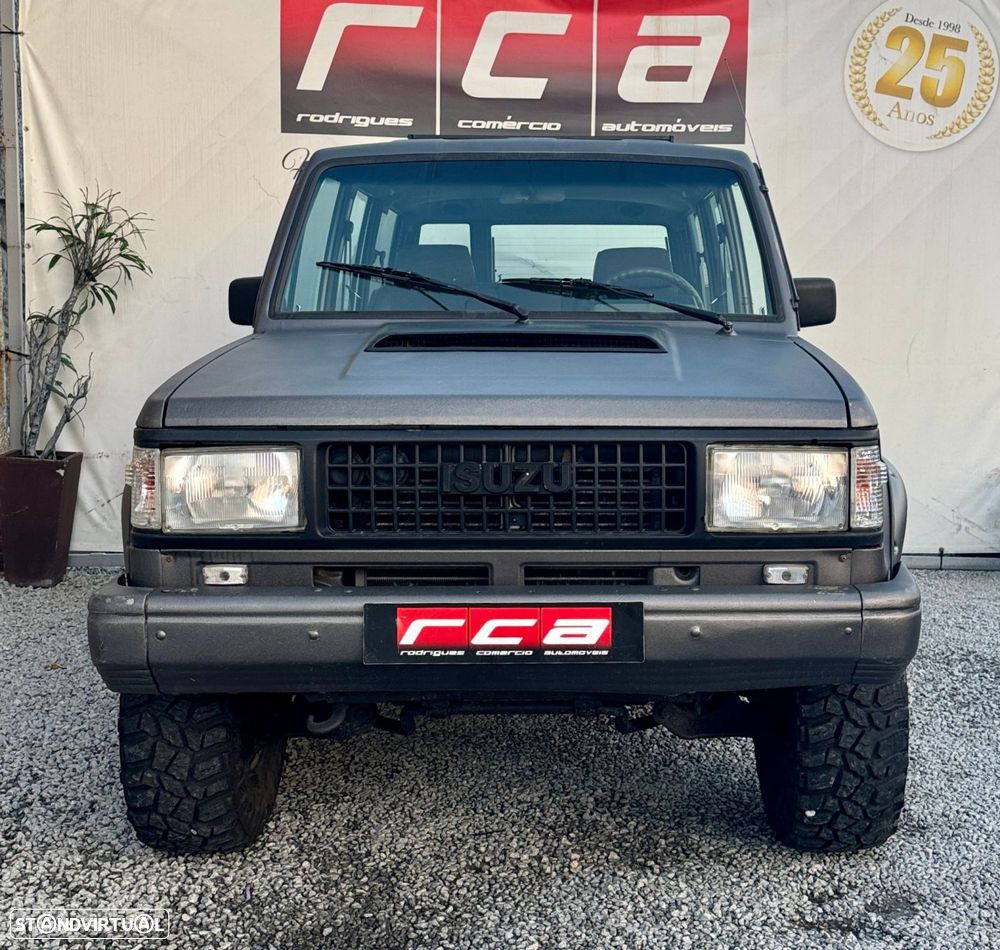 Isuzu Trooper - 4